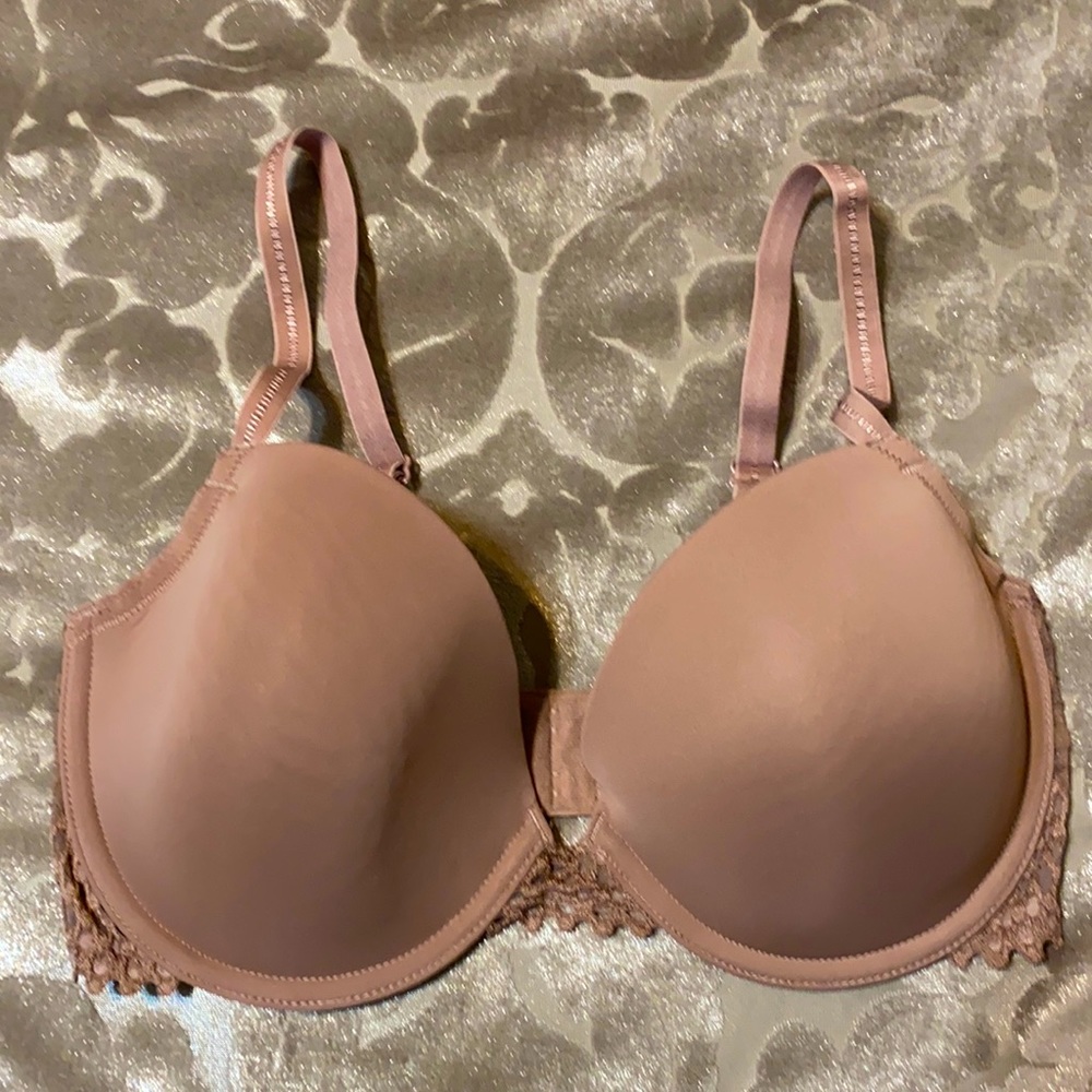 B.tempt”d 32DD new